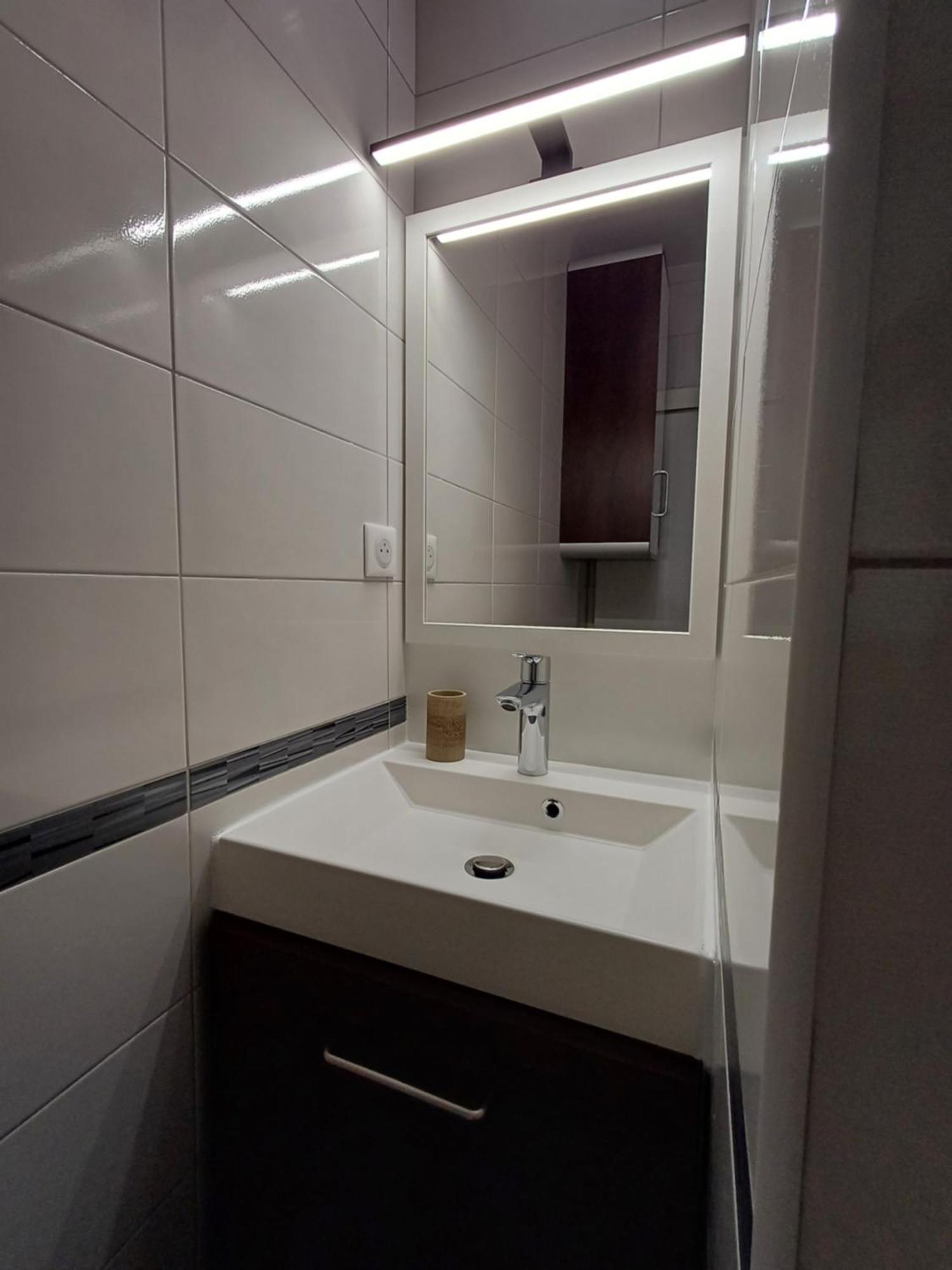 Goutte D'Or - Avenue De Champagne Apartment Epernay Luaran gambar